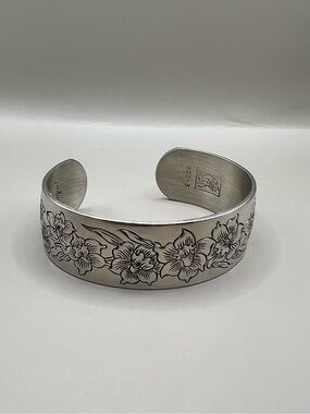 Kirk Pewter Jonquil Floral Cuff Bracelet